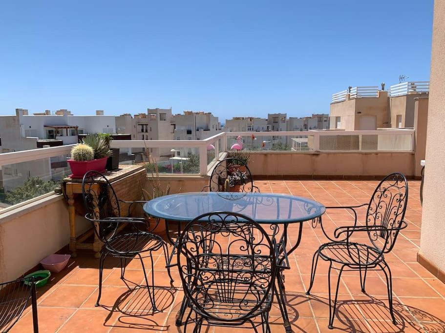 Atico Con Terraza En El Toyo Appartement Almería