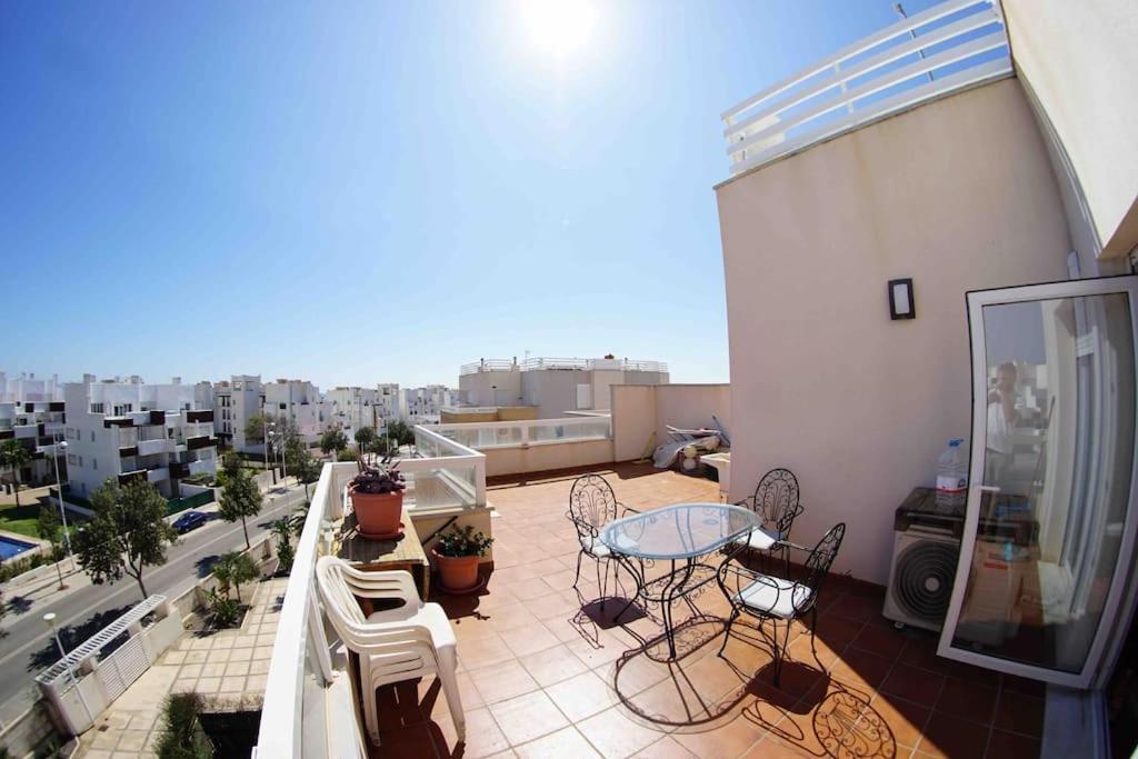 Atico Con Terraza En El Toyo